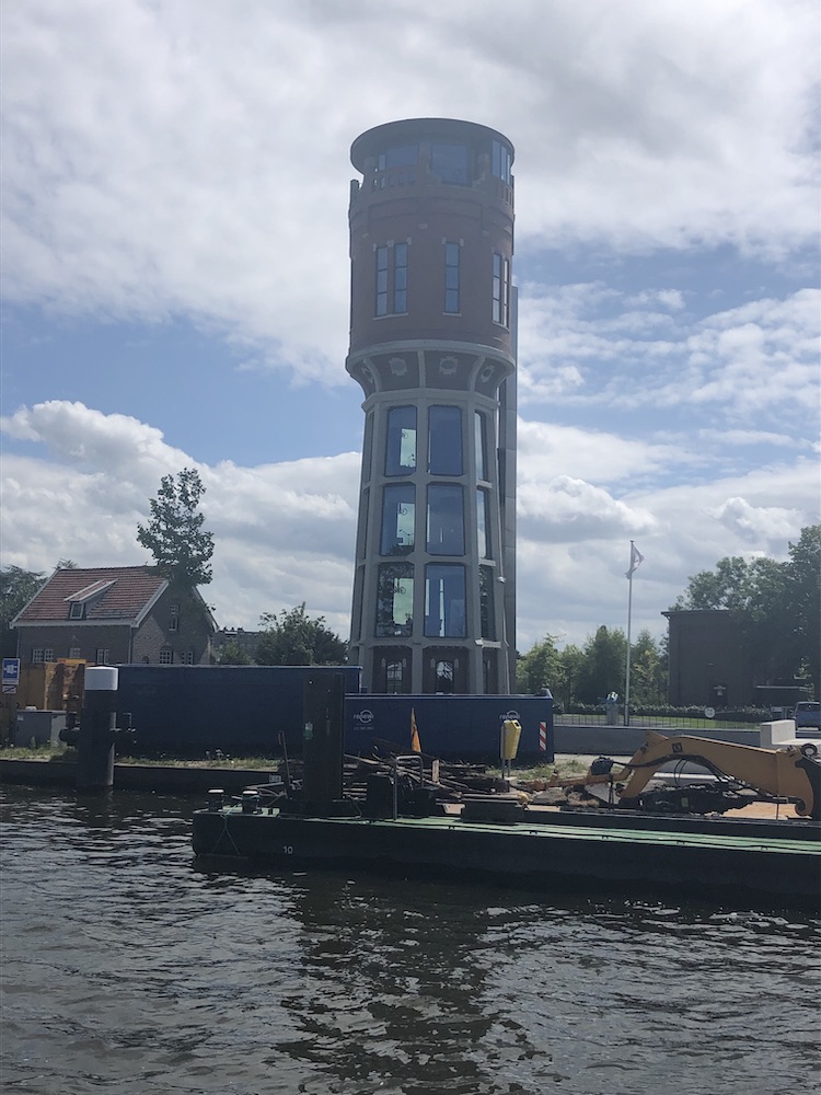 Koudekerk ad rijn watertoren van fa Hoogvliet